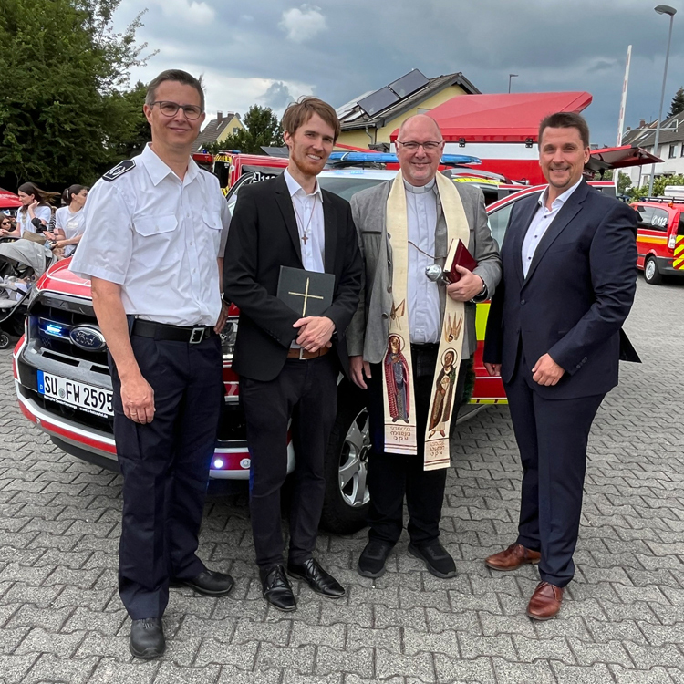 Neues Mehrzweckfahrzeug (MZF) für die Feuerwehr Troisdorf